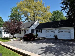 1289 Roth Church Rd, Spring Grove, PA 17362