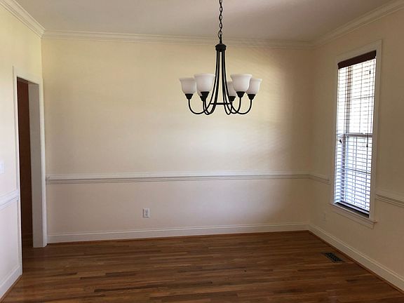 3rd image of 5707 Sentinel Ct