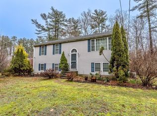 5 Charlie Rd, Lakeville, MA 02347