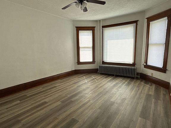 3rd image of 802 Main St #1
