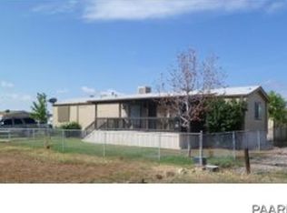 17421 E Trails End Rd, Mayer, AZ 86333
