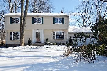 2nd image of 512 Bernita Dr