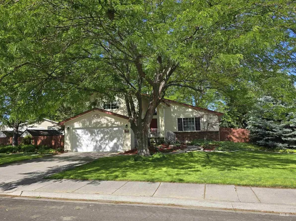 1037 Pahsimeroi Dr, Twin Falls, ID 83301