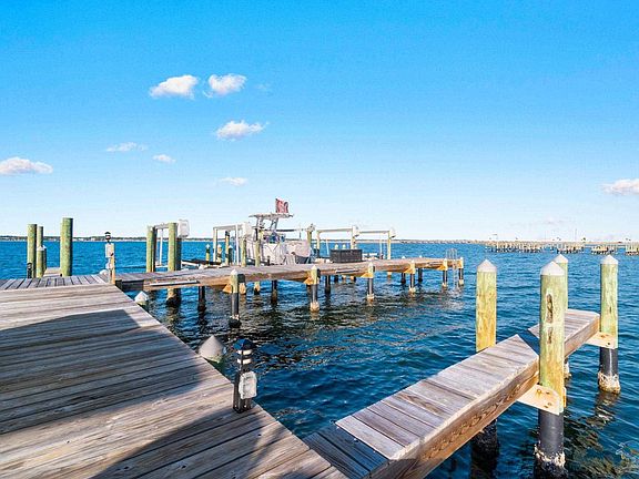 5th image of 8520 Gulf Blvd #15
