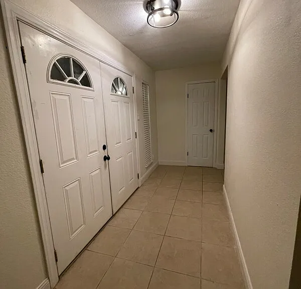 10510 W Hidden Lake Ln — Photo 11