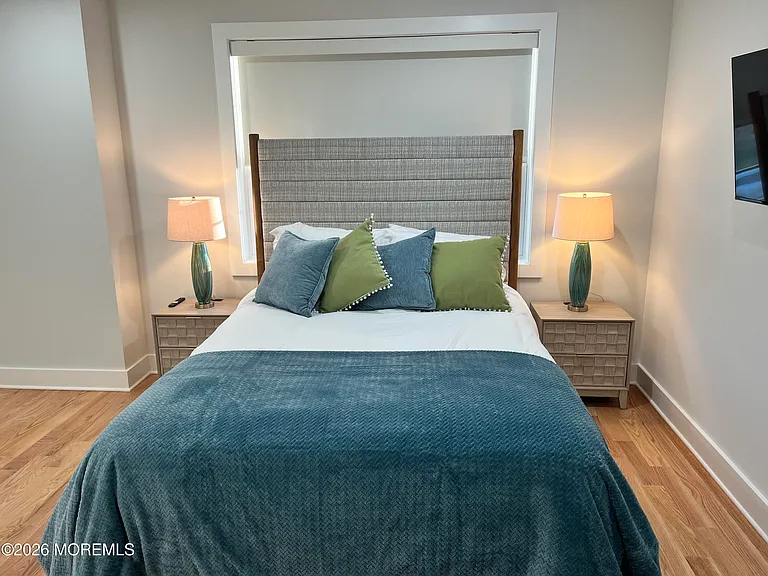211 Rockwell Ave — Photo 19