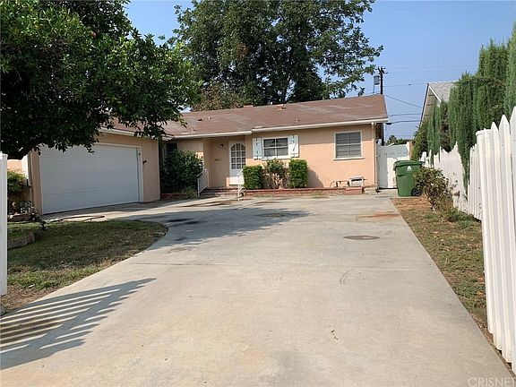2nd image of 8433 Etiwanda Ave