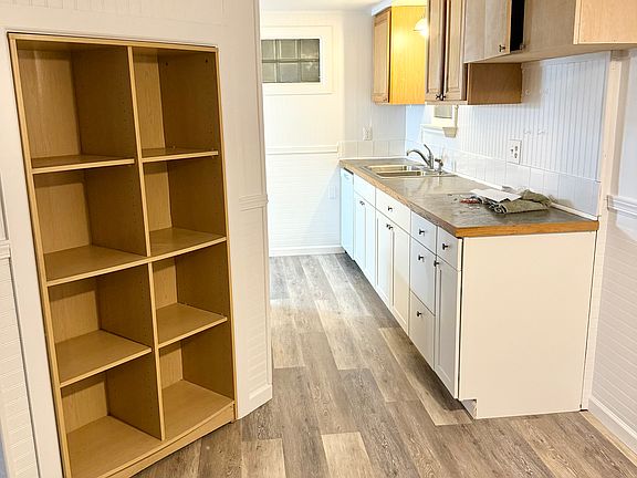 2nd image of 504 W 12th Ave #2