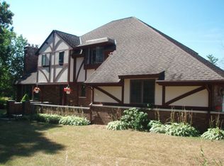 8084 Longmeadow Ln, Ypsilanti, MI