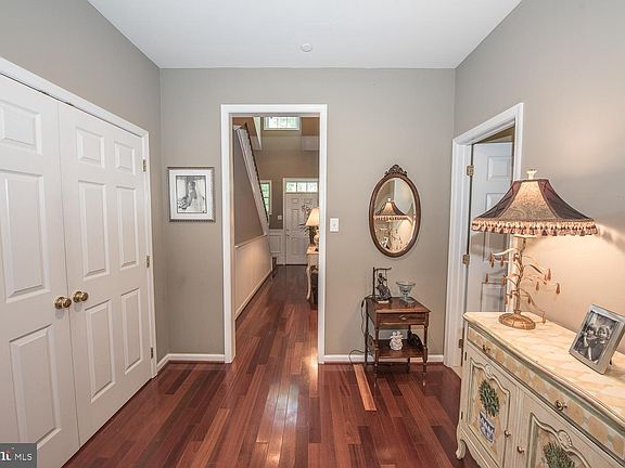 Entry and coat closet