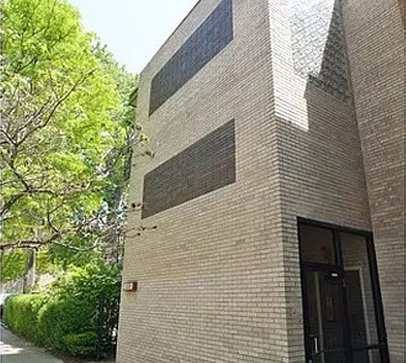 1st image of 5225 N Ashland Ave APT 3B