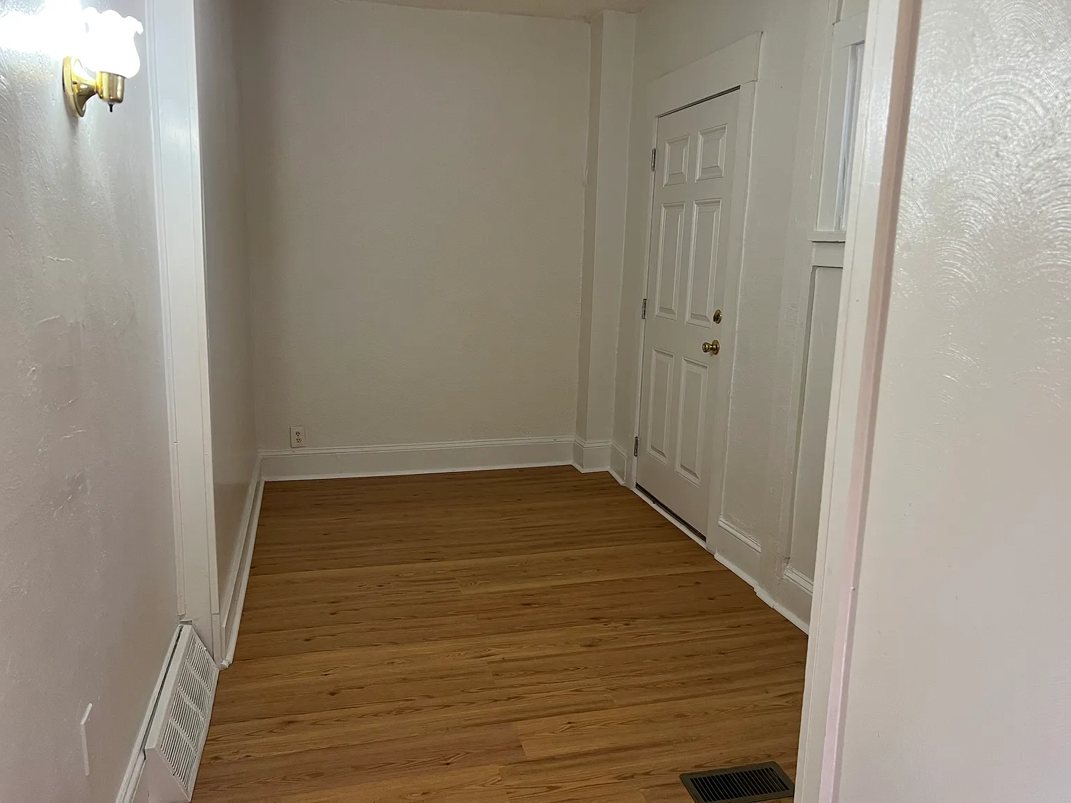 Farragut Ave, Trenton — Photo 2
