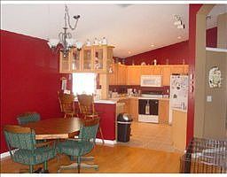 3rd image of 2403 Clareside Dr