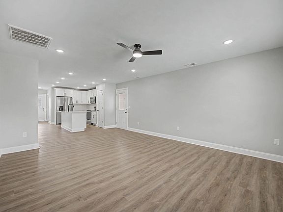 3rd image of 201 Harvest Park Dr