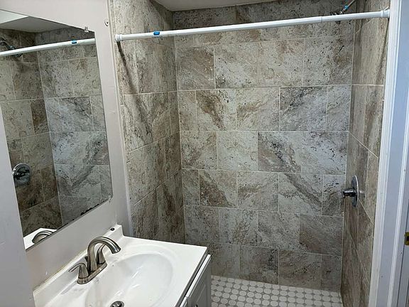 4th image of 4431 Eldone Rd