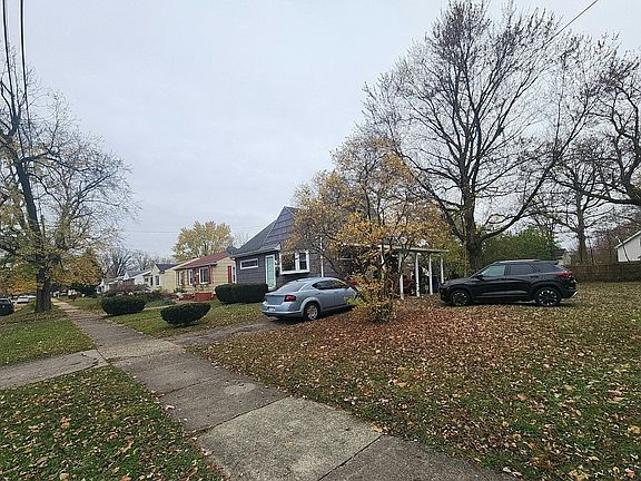 2nd image of 1914 Barks St