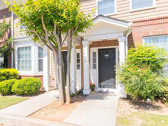 4th image of 376 Pine Hill Pl