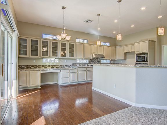 5th image of 6369 Rose Garden Ln