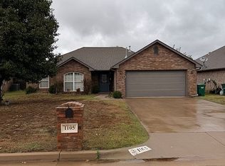 1105 E Cross Dr, Perkins, OK 74059