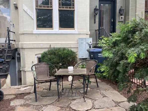 1812 13th St NW #1, Washington, DC 20009