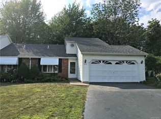 4274 Twilight Ln, Hamburg, NY 14075