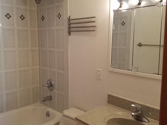 5th image of 2614 W Superior St #2F