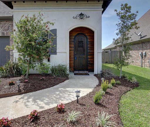 2nd image of 212 Cypress View Dr