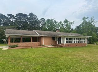 1053 Aster Ln, Manning, SC 29102