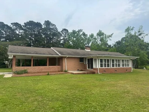 1053 Aster Ln, Manning, SC 29102