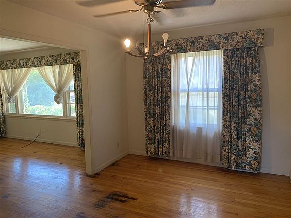 4th image of 9631 Dortmund Dr SE