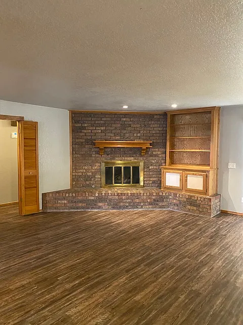 4 bed, 3175 sqft, $2,395 — Photo 3