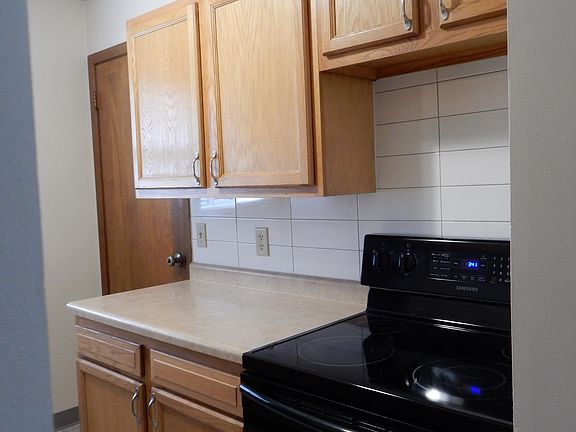 4th image of 3015 N 61st St