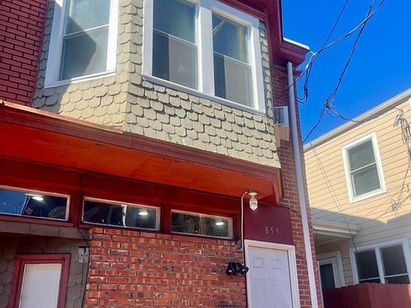 2nd image of 853 N Madison St #2