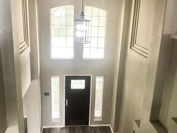 3rd image of 1809 Lake Whitney Ln