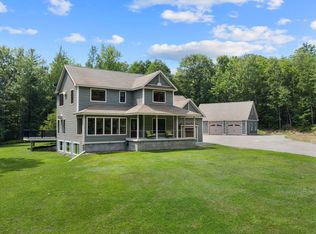 8 Badger Ln, Readfield, ME 04355