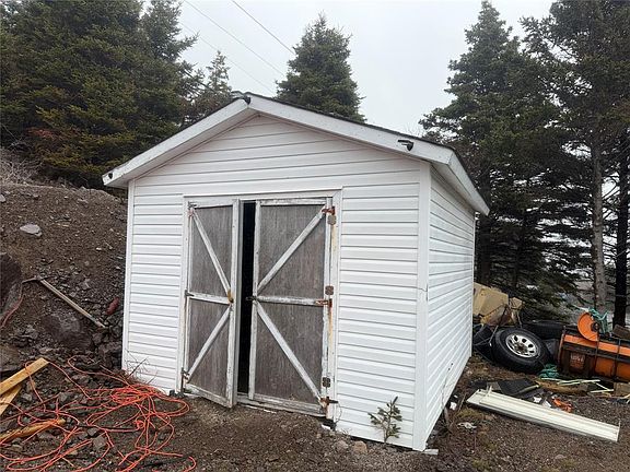 5th image of 690 Ville Marie Drive