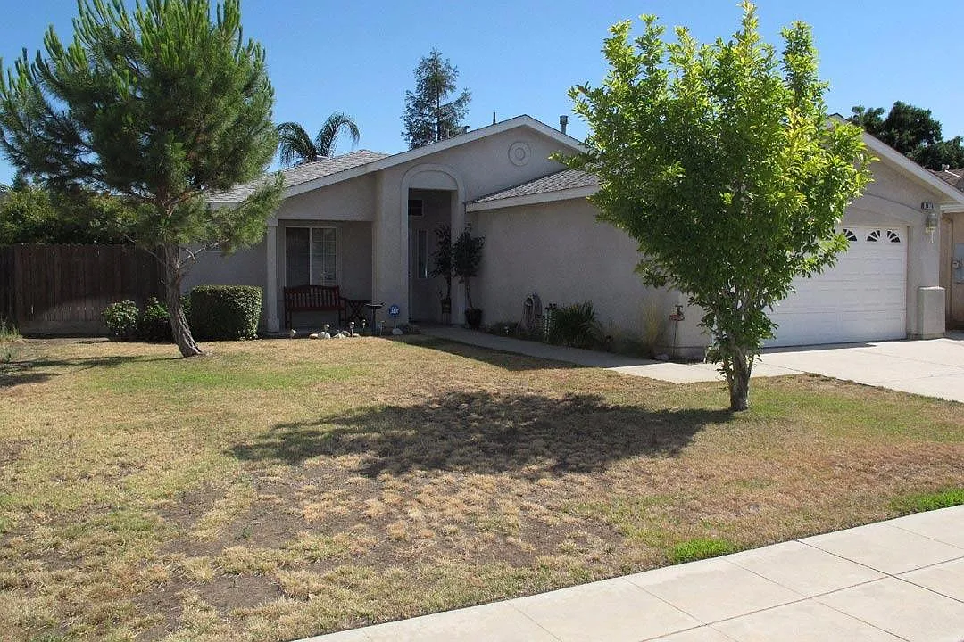 2670 Alamos Ave photo 1
