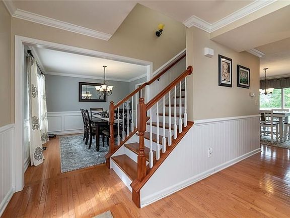 2nd image of 222 Sussex Way
