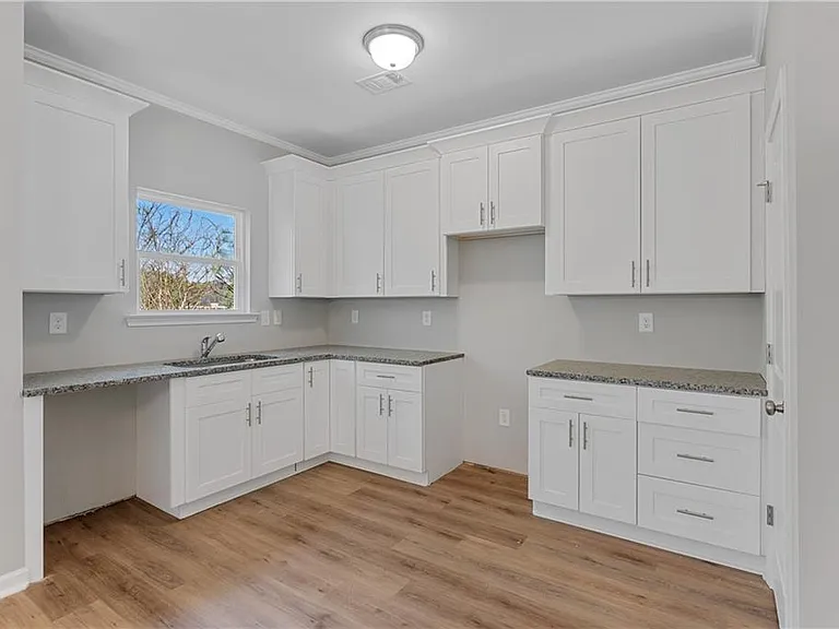 2832 Laurel Ridge Cir — Photo 9