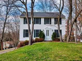 109 Whitby Pl, Gibsonia, PA 15044