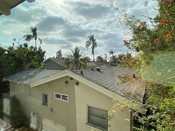 4th image of 1718 Monroe Ave