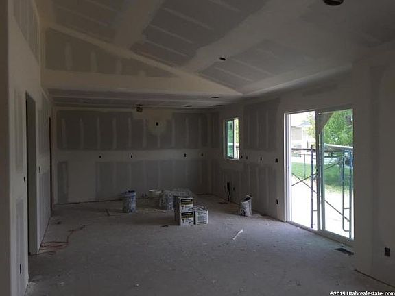 2nd image of 866 W Mountain Peak Dr #7