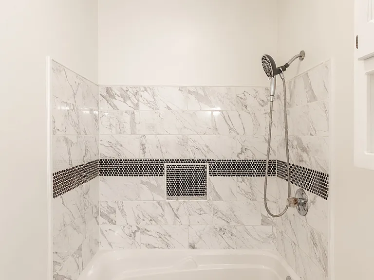 122 Sleepy Hollow Ct — Photo 14