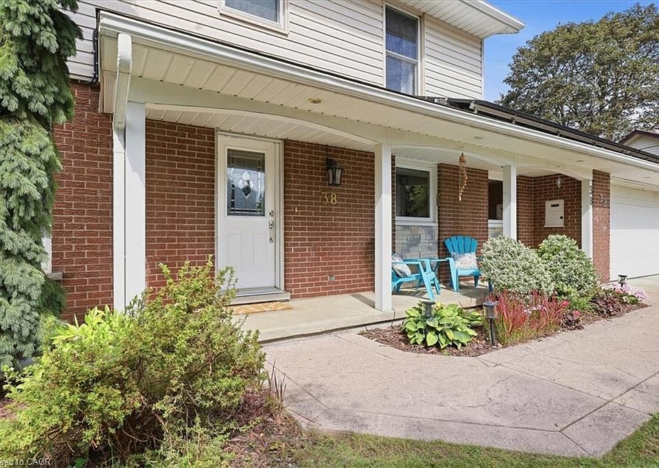 1st image of 38 Lyle Pl