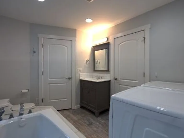 837 Country Club Rd — Photo 10