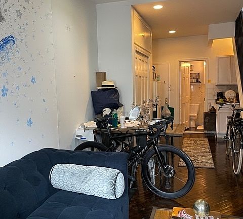 3rd image of 120 Orchard St #11A