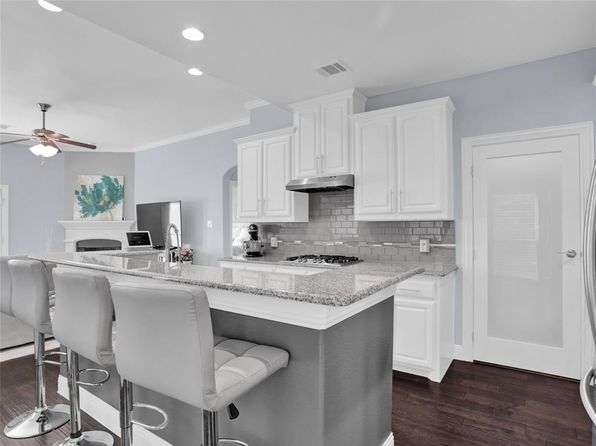 1316 Lauren Creek Ln