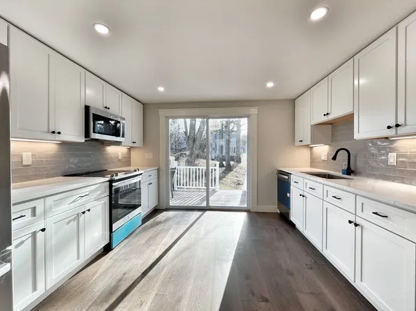 150 Elwell St, Malden, MA 02148