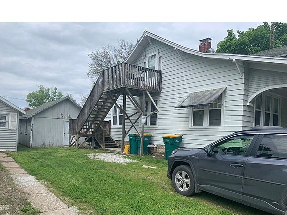 2nd image of 504 W Murray St
