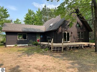 8604 Partridge Roost Rd, Frederic, MI 49733